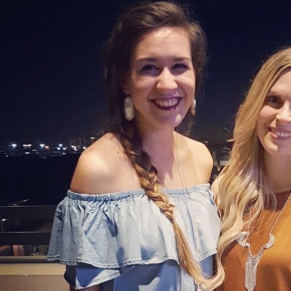 Meet your Posher, Christine - Picture 3 of 4